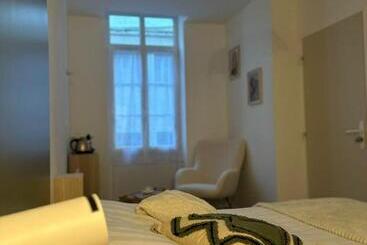 پانسیون Maison Des Ambans Chambres D Hotes Hypercentre 200m De La Gare Et Petit Dejeuner Inclus