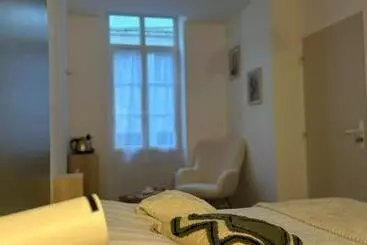 Majatalo Maison Des Ambans Chambres D Hotes Hypercentre 200m De La Gare Et Petit Dejeuner Inclus