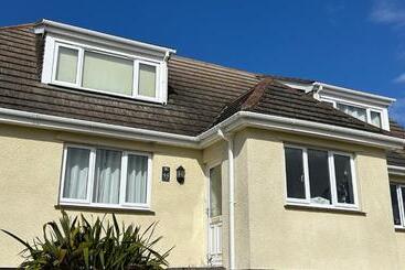 Majatalo Tidal Heights