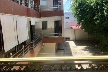 هتل Khách Sạn Sơn Hiển