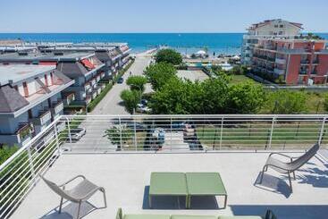 Huoneistohotelli Villamar Residence