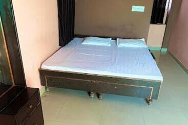 Goroomgo Hotel Moonlight Stay Jodhpur