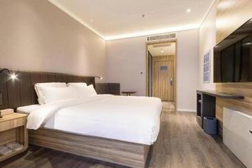 Hanting Premium Hotel Zhengzhou Huayuan Road International Trade Center