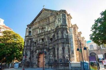 Otel Reddoorz @ P3k Suites Manila