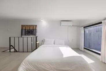 Majatalo Beotkkotgil Jinaseo