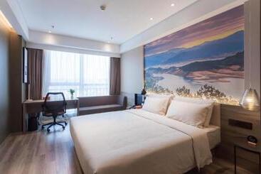 Atour Hotel Shenyang South Railway Station Municipal Government