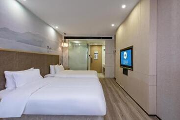 Hanting Hotel Nanjing Mochou Lake Huju South Road