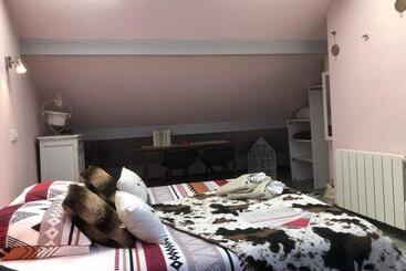 ベッドアンドブレックファースト La Marc Quize