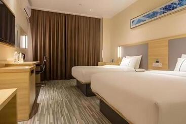 City Comfort Inn Hotel Nanning Binyang Phoenix Lake Park