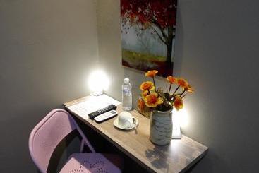 酒店 By The Park Plt