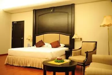 Hôtel Ponderosa Golf & Country Resort