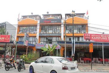 Sweet Monkey Backpacker Hostel