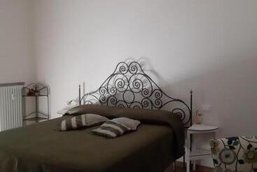 住宿加早餐  La Casa Della Nonna