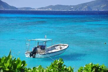 Hotel Tokashiku Marine Villege