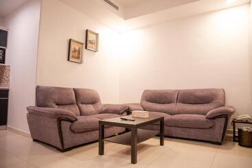 Hotel Areen Al Basateen