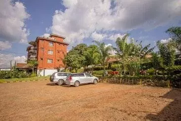 هتل Magharibi Garden