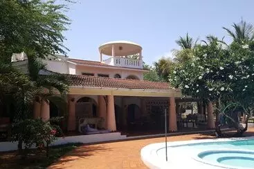 Bed and Breakfast Holiday Homes Elicriso Malindi