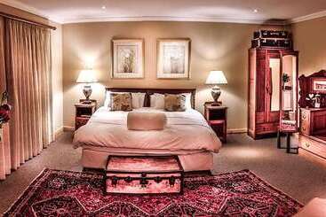 Bed and Breakfast The Farside Country Manor