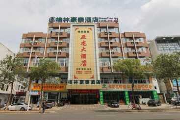 Отель Greentree Inn Jiangsu Zhenjiang Jurong Yalong Business
