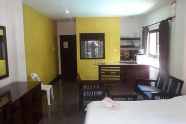 הוסטל Faa Apartment