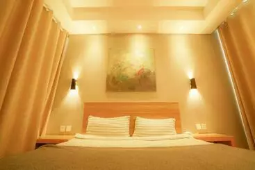 Monster B&b