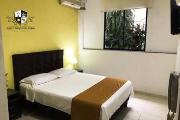 Hotel Parque Del Perro