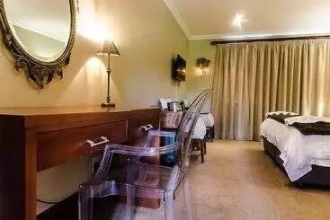Hotelli Kwa Jabu Accommodation
