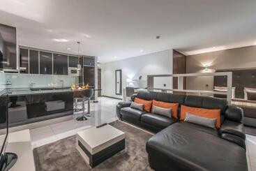 هتل آپارتمان Rk Suite