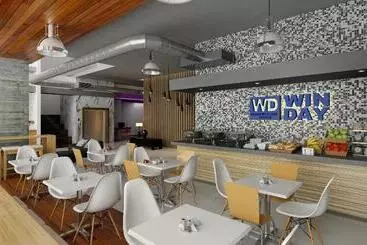 Winday Hotel Express