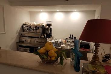 Отель Bristol Capri