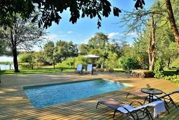 酒店 River View Lodge