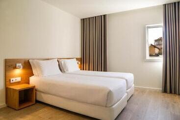 هتل Spot Family Suites