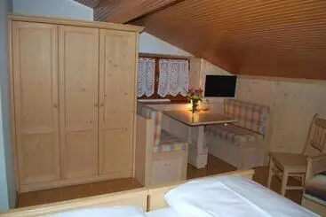 ホテル Albergo Pineta