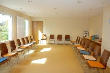 هتل Gastehaus St Theresia Bodensee