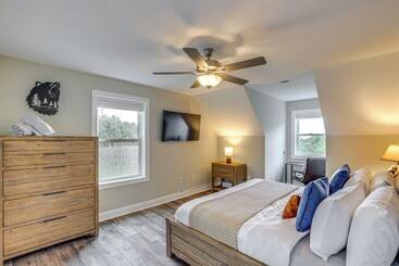 بيت ريفى Secluded Retreat W/ Hot Tub, 10 Mi To Asheville!