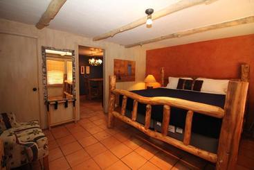 Отель La Veta Inn