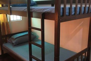 Joyful Island Hostel Mactan Beach