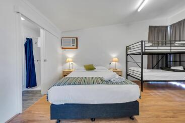 Курорт Ingenia Holidays Avina