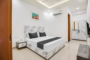 Отель O Grand Stay