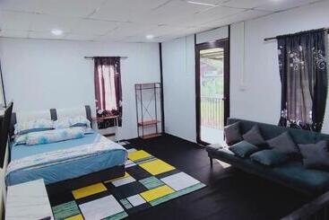 בית מלון כפרי Village View Cottage Roomstay