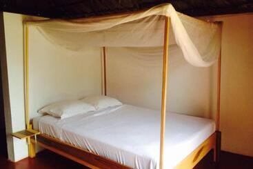 تختخواب و صبحانه Le Trou Normand