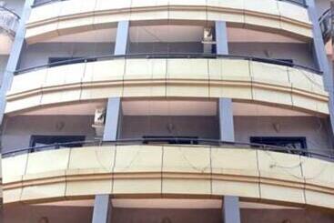 בית מלון כפרי Travo Suites Panjim