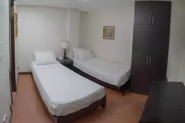 Hostel Reddoorz At Rosario Heritage Inn