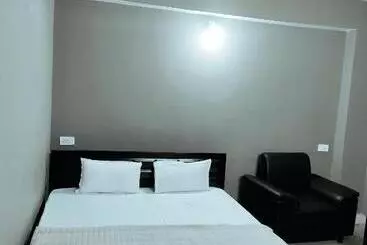 Hotel Sola   Ju