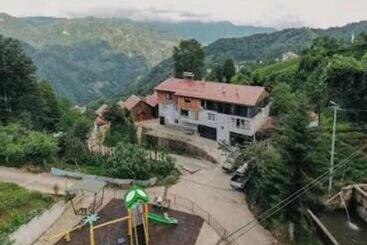 Aparthotel Mira Suit Apart