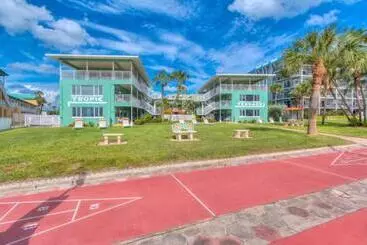 Tropic Terrace Suite #45   Beachfront Resort