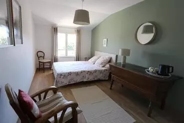 Bed and Breakfast Les Chambres De La Dombes