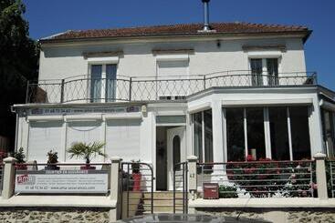 Bed and Breakfast Les Pingouins De La Marne 2