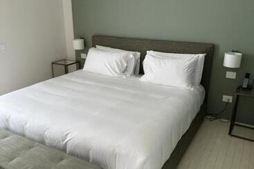 هتل Villa Certosa