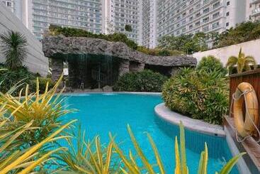 Novotel Suites Manila At Acqua